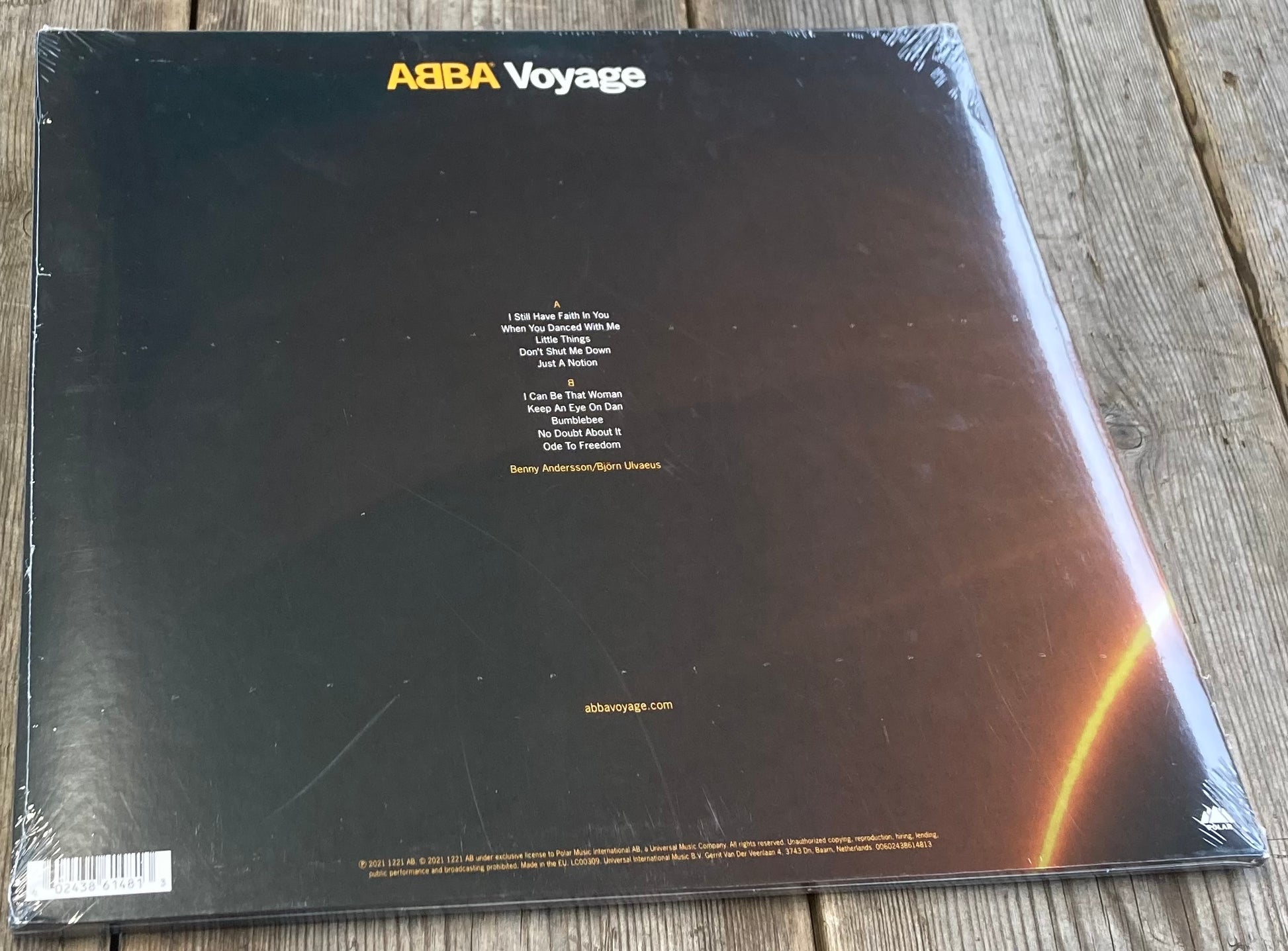 The back of ‘ABBA - Voyage’ on vinyl